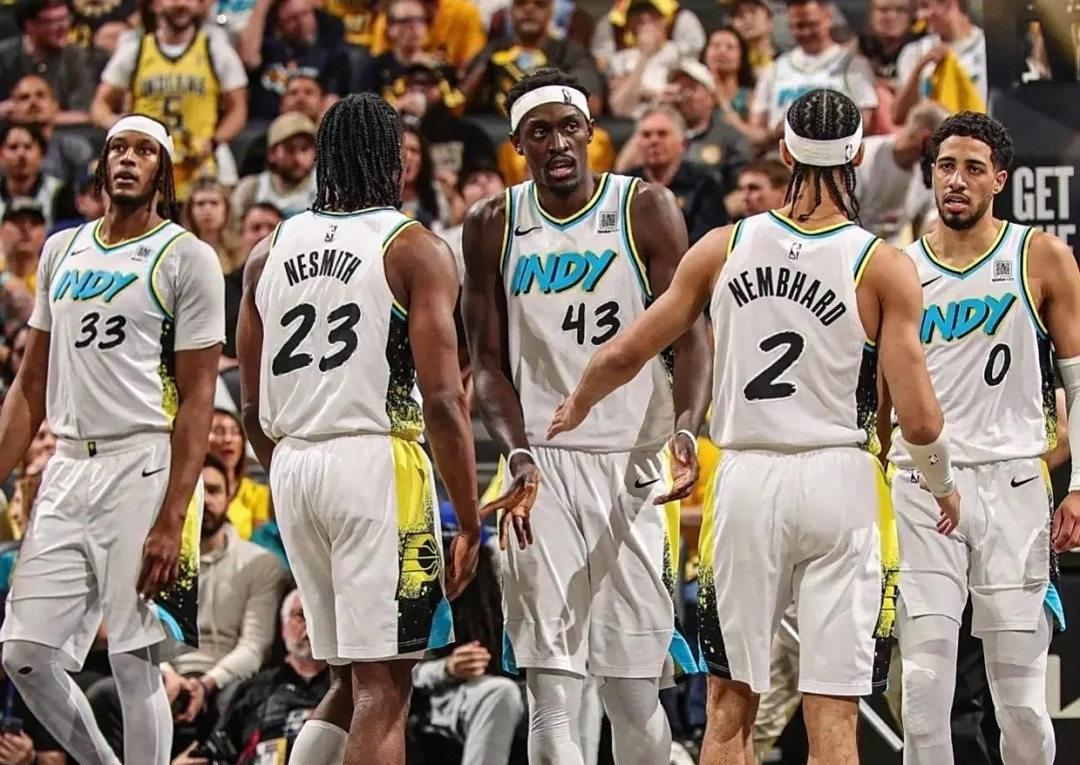 PG游戏- 卡佩拉回归休斯顿 