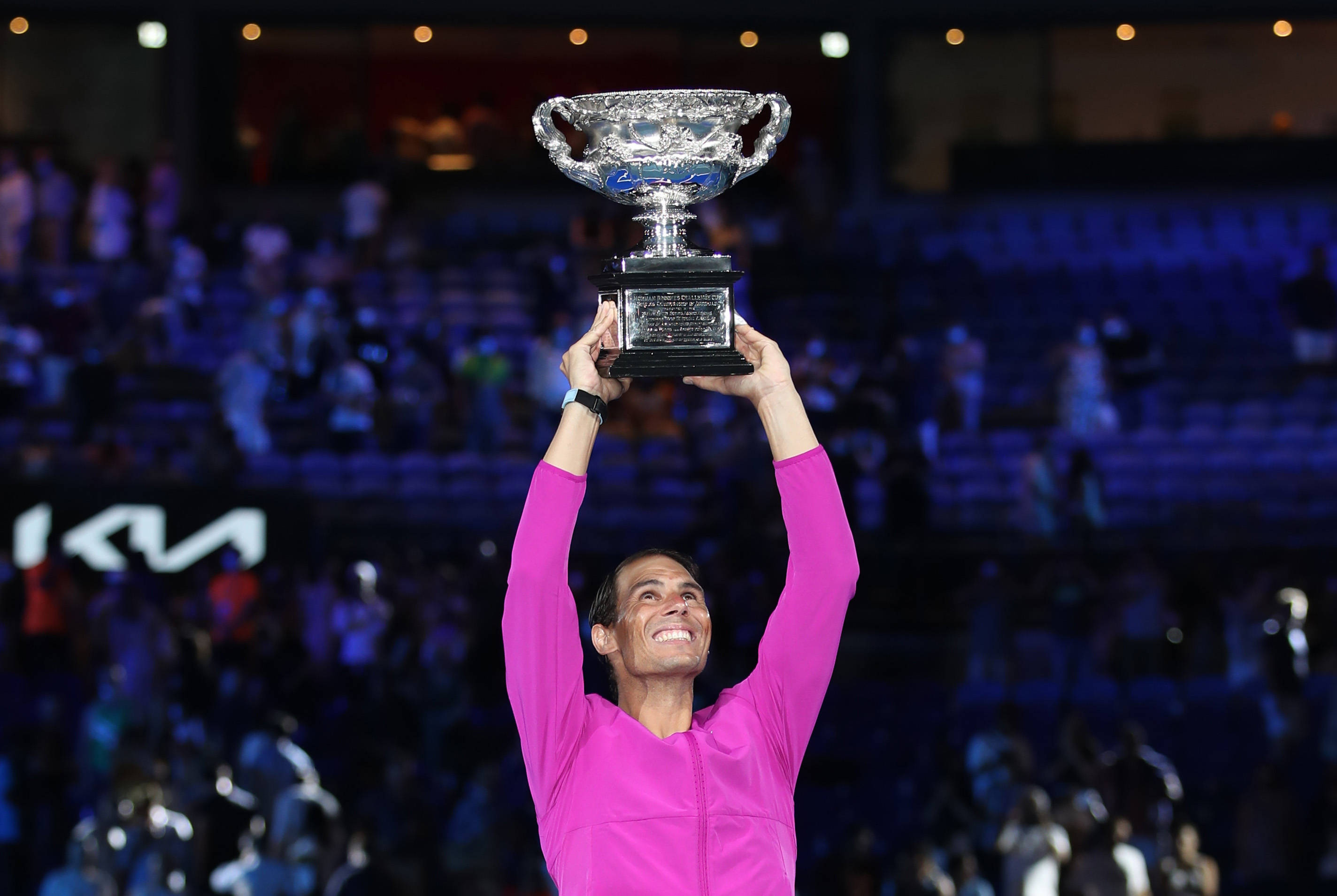 PG-包含纳达尔迎来三赛季高光表现，皇家马德里球迷沸腾！的词条