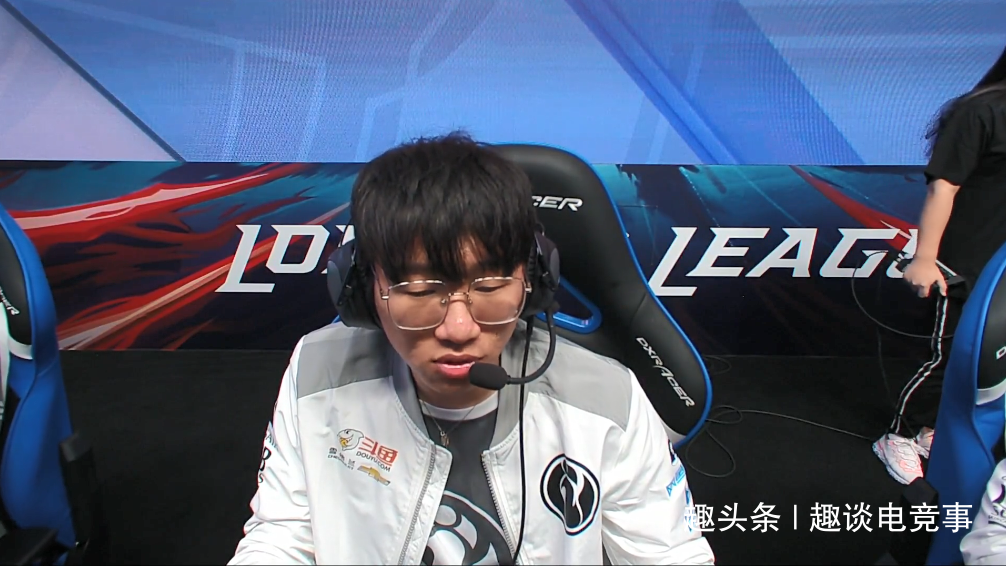 PG游戏-包含Ning迎来七赛季高光表现，TES球迷沸腾！的词条